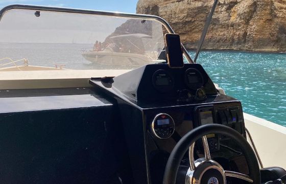 Motorboat CATTLEYA X6 150hp