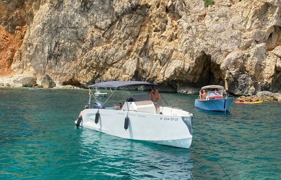 Motorboat CATTLEYA X6 150hp
