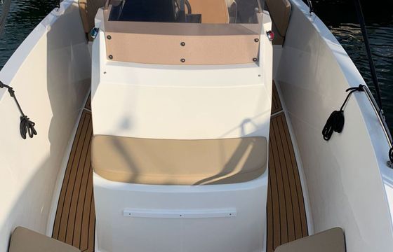 Motorboat CATTLEYA X6 150hp