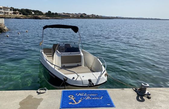 Motorboat Quicksilver Activ 555 Open 115hp