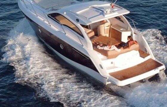 Motor yacht Sessa Marine C35 440hp