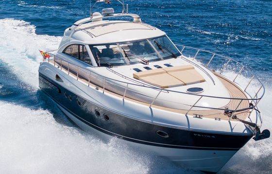 Motor yacht Princess V65
