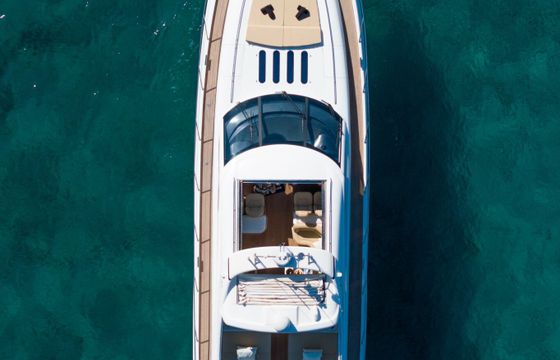Motor yacht Princess V65
