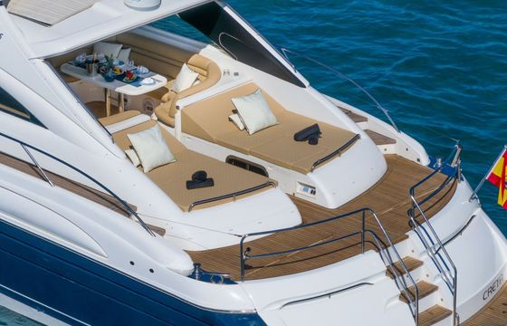 Motor yacht Princess V65