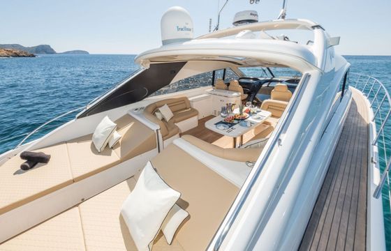 Motor yacht Princess V65