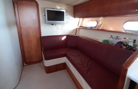 Motor yacht Ferretti ALTURA 52 1000hp