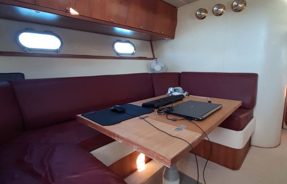 Motor yacht Ferretti ALTURA 52 1000hp
