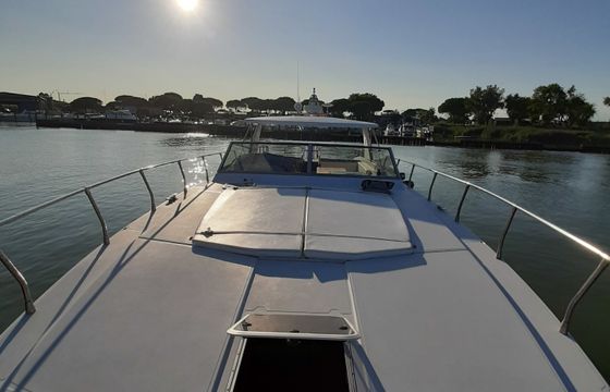 Motor yacht Ferretti ALTURA 52 1000hp