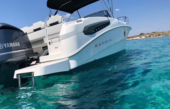 Motorboat Karnic SL 702