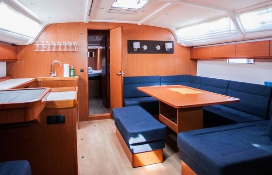 Sailboat BAVARIA CRUISER 51 15.59m