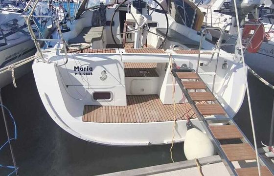 Sailboat Beneteau OCEANIS 37 11.74m
