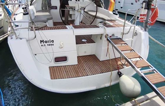 Sailboat Beneteau OCEANIS 37 11.74m