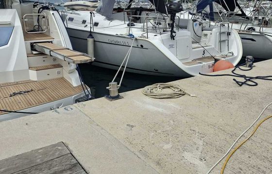 Sailboat Beneteau Cyclades 50.5 15.24m