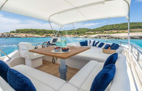 Motor yacht Apreamare Maestro 65 2200hp