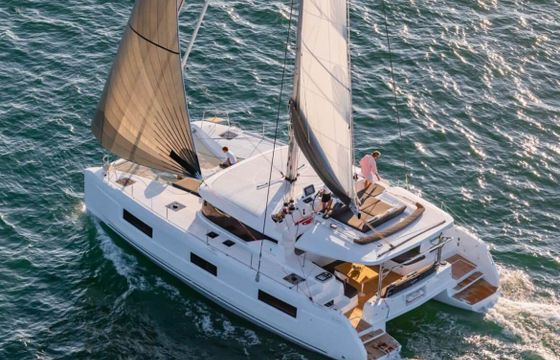 Catamaran Lagoon 46 lux 16m