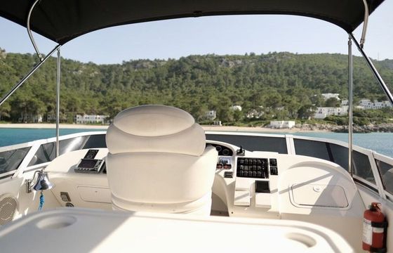 Motor yacht Sea Ray 400 Seda Bridge 700hp