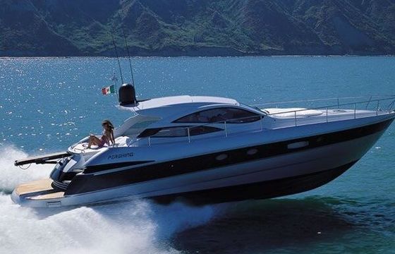 Motorboat Pershing 48 1800hp