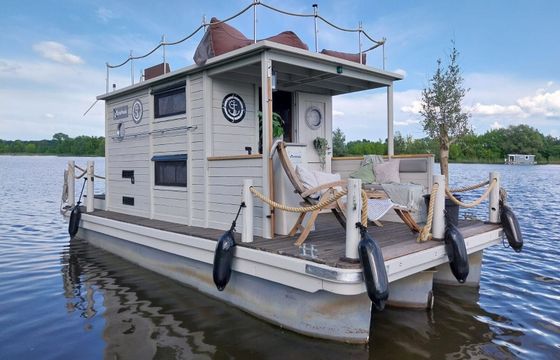 Houseboat Hausboot Woma