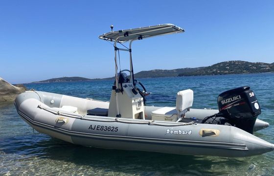 Motorboat Zodiac Bombard Ridster 500 Pack