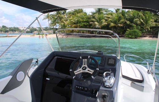 Motorboat BENETEAU flyer 6.6 spacedeck 175hp