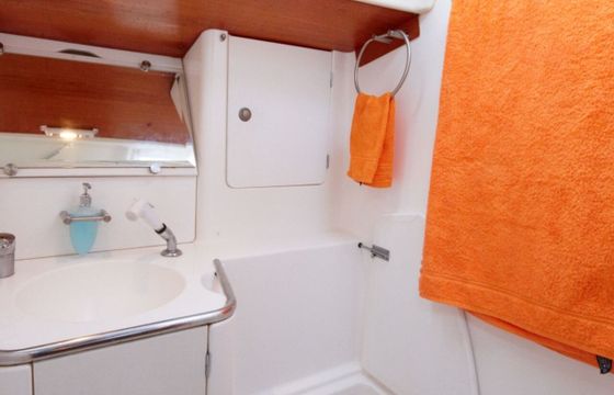 Sailboat Sun Odyssey 42 12m