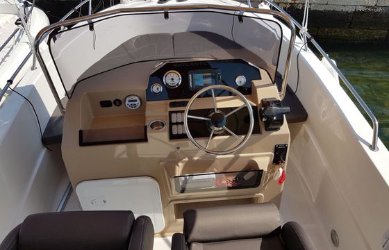 Motorboat Atlatnic Marine Open 530 100hp