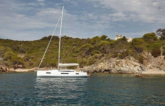 Sailboat Jeanneau Sun Odyssey 440 12.64m