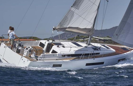 Sailboat Jeanneau Sun Odyssey 440 12.64m