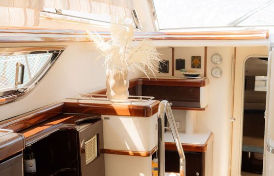Motorboat Sealine 450 740hp