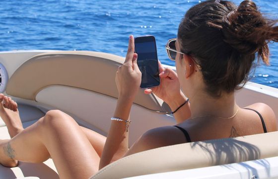 Motorboat Sea Ray 260 Sundeck 320hp