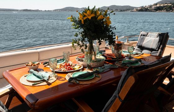 Motor yacht Astondoa 72 2400hp