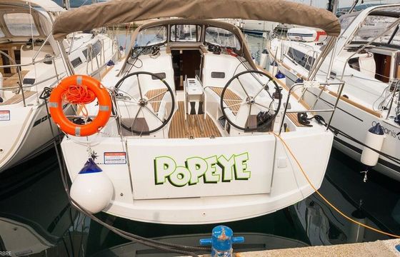 Sailboat JEANNEAU SUN ODYSSEY 349 10.34m