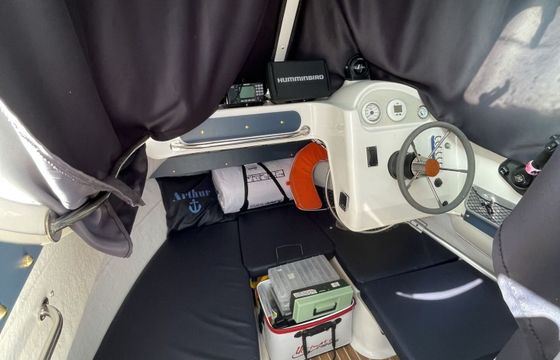 Motorboat Quicksilver 580 Pilothouse 100hp