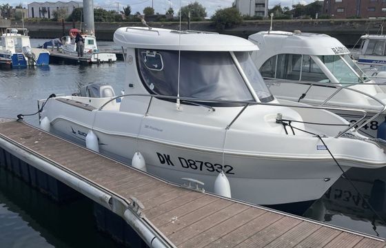 Motorboat Quicksilver 580 Pilothouse 100hp