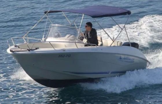 Motorboat Quicksilver 600 Commander