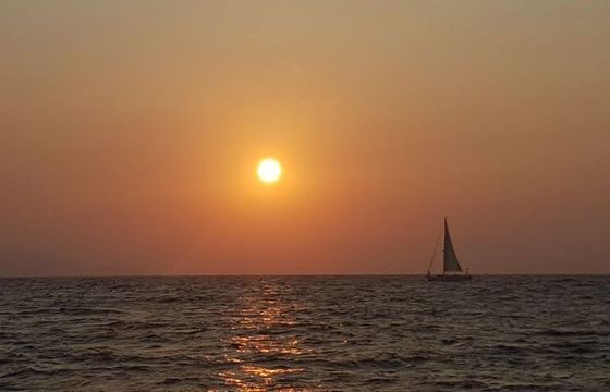 Sailboat SUNSET PRIVATE ALL INCLUSIVE TRIP TO DIA ISLAND Elan Impression 434 13.5m