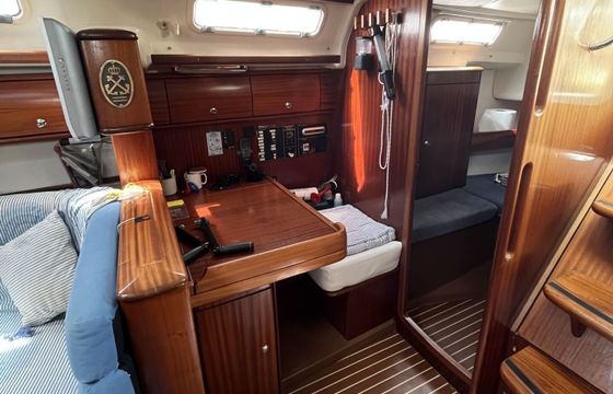 Sailboat Bavaria 44 13.2m