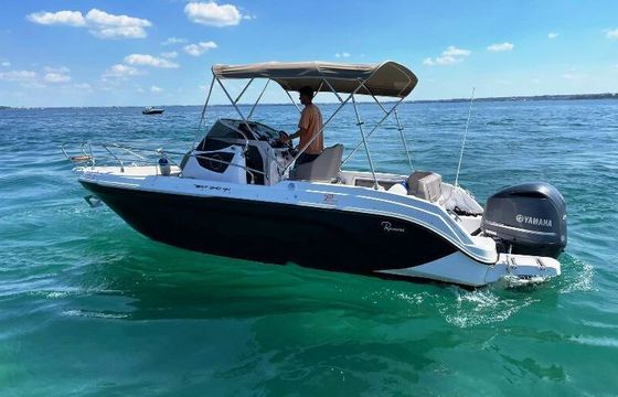 Motorboat Ranieri Next 24 250hp
