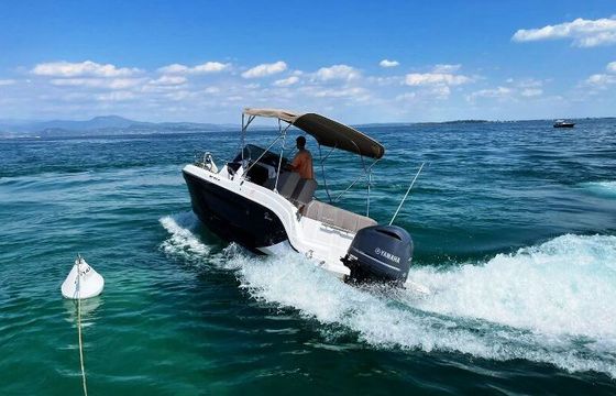 Motorboat Ranieri Next 24 250hp