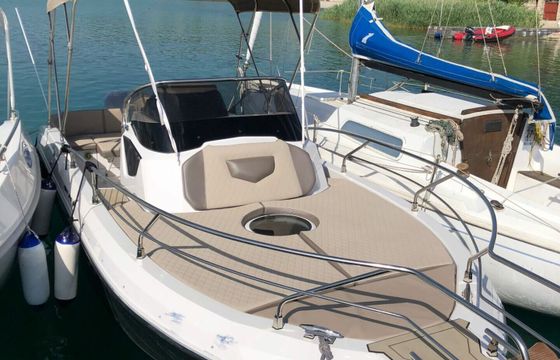 Motorboat Ranieri Next 24 250hp