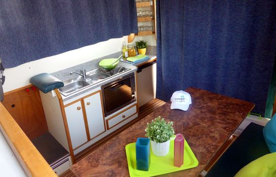 Houseboat New Con Fly FIRST 40hp