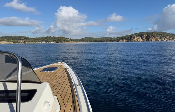 Motorboat Nuva Yachts M8 Cabin 225hp