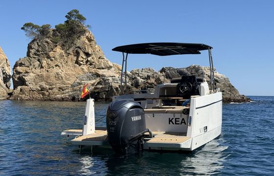 Motorboat Nuva Yachts M8 Cabin 225hp