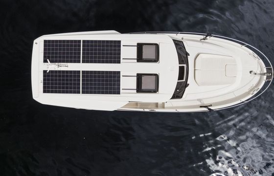 Motorboat Greenline Yachts 39 68hp