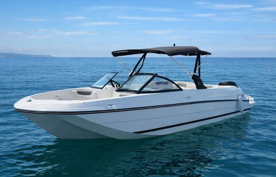 Motorboat BAYLINER E7 150hp