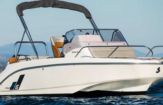 Motorboat Beneteau Flyer 6 Sundeck 140hp
