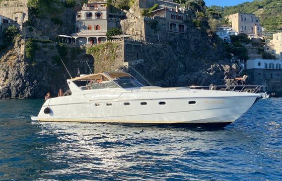 Motorboat Ferretti Altura 50 750hp