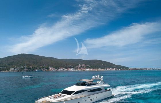 Motor yacht Canados 86 2800hp