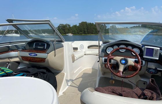 Motorboat Four Winns 190 Horizon 225hp