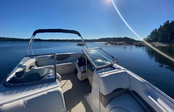 Motorboat Four Winns 190 Horizon 225hp